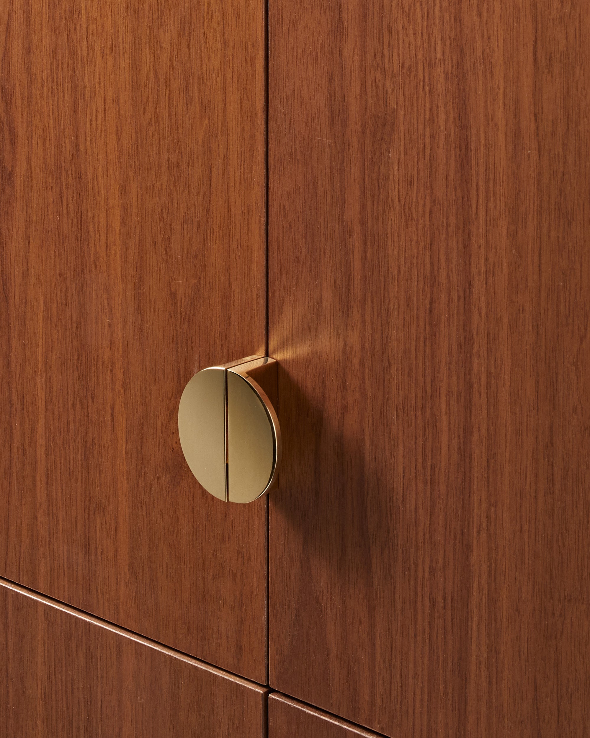 #finish_unlacquered brass