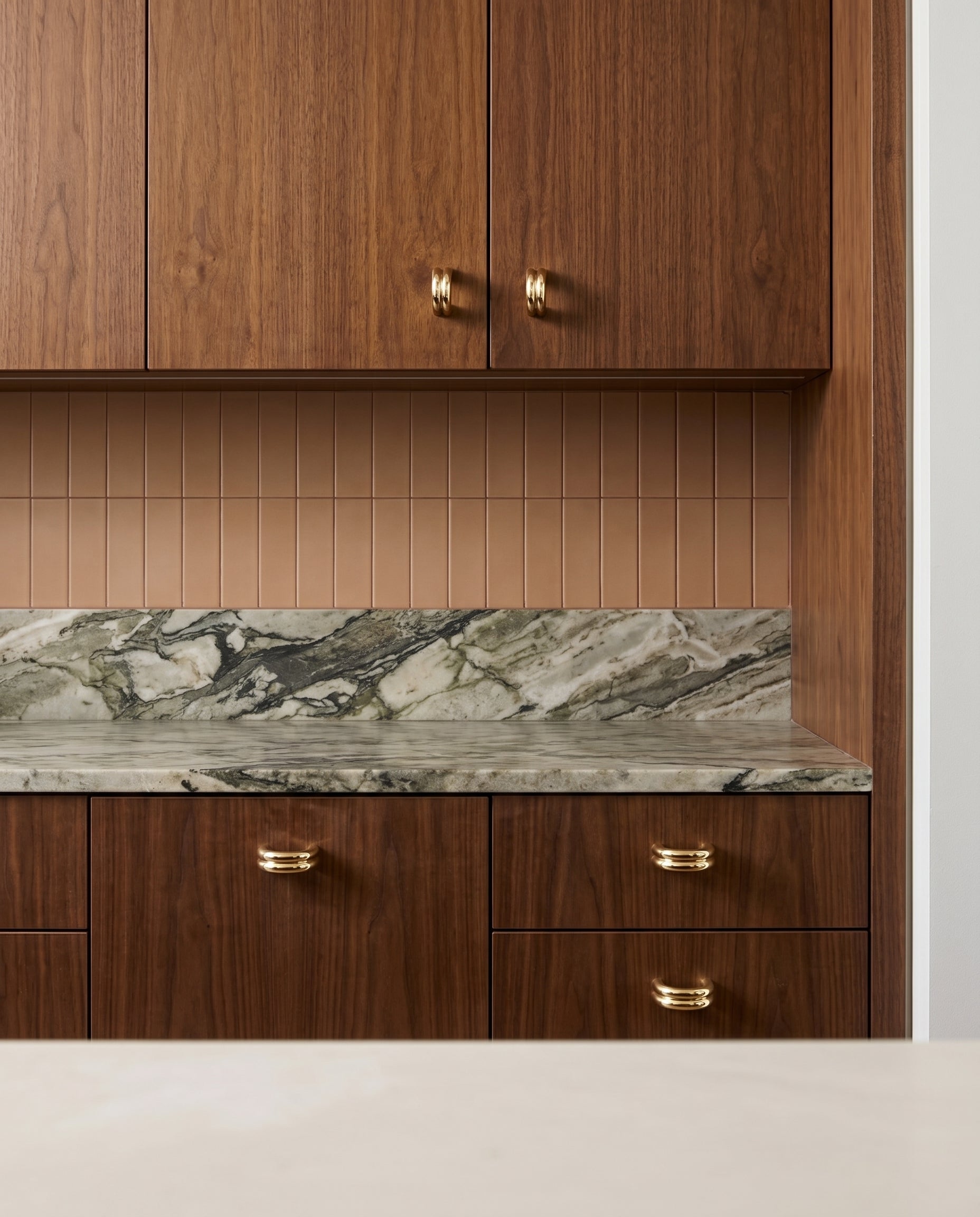 #finish_unlacquered brass