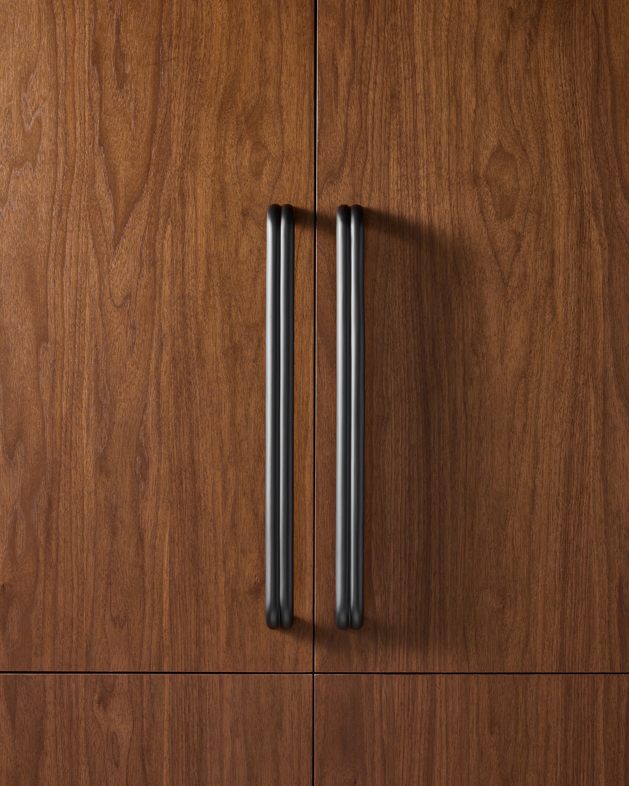 #finish_blackened brass