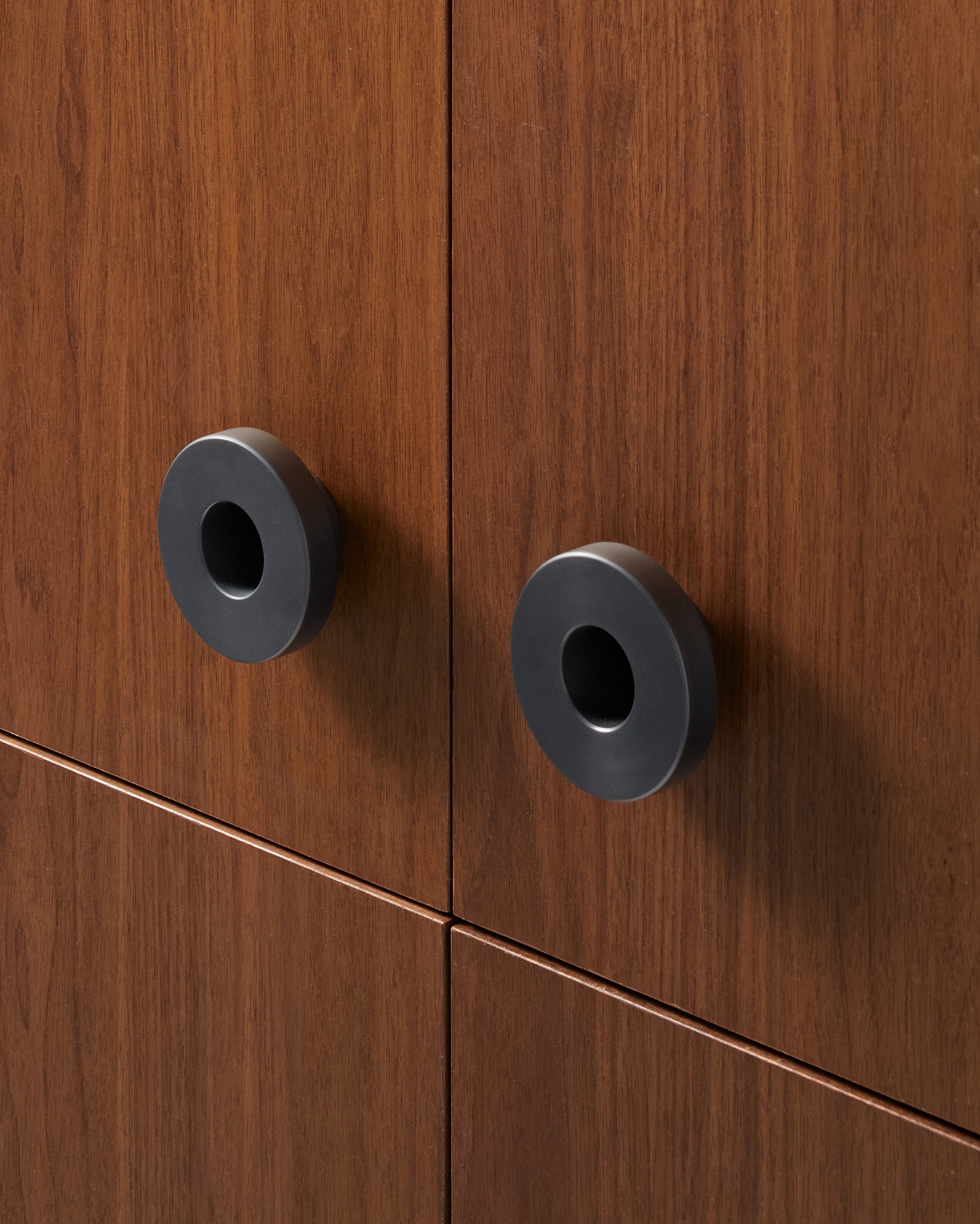 #finish_blackened brass