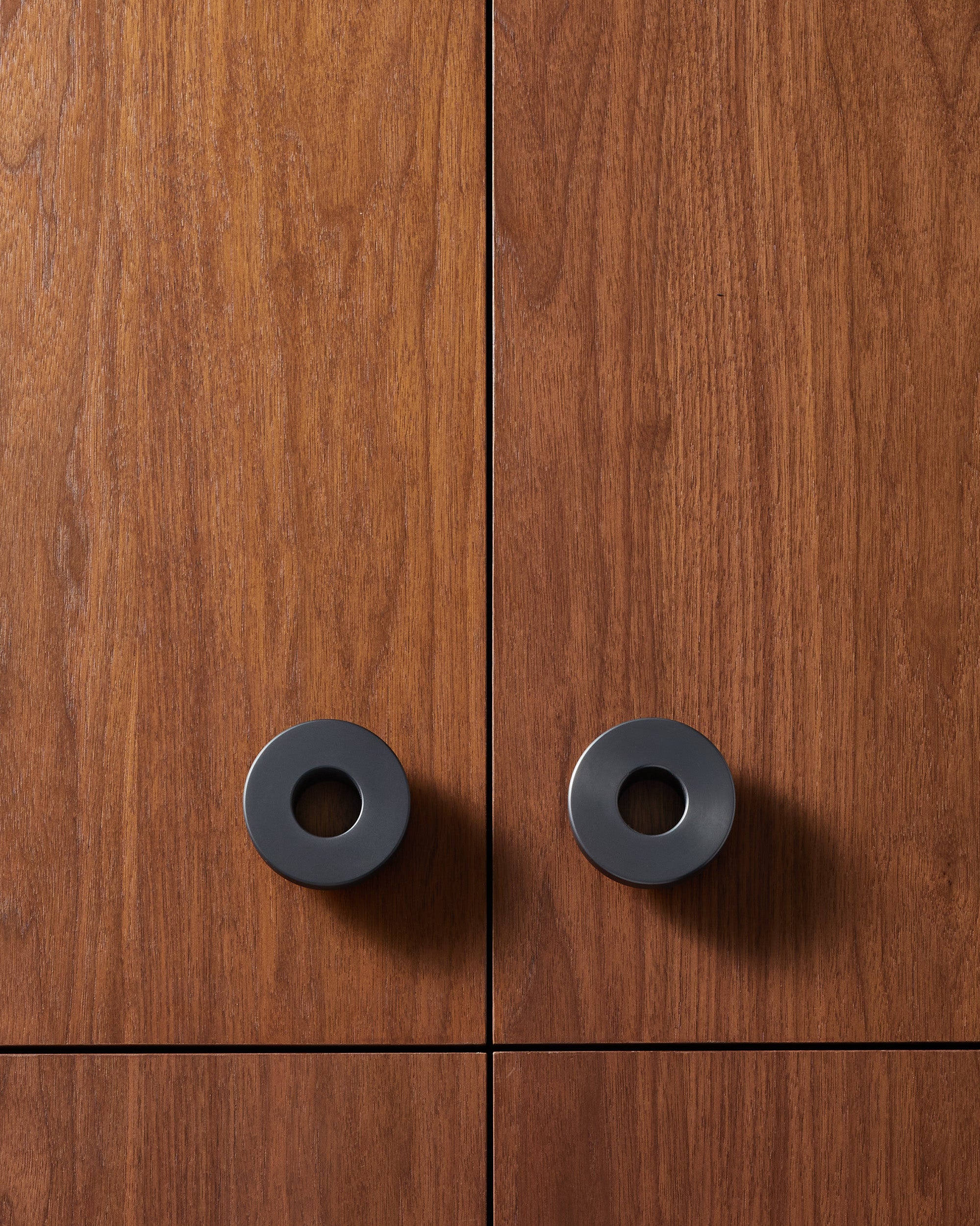 #finish_blackened brass